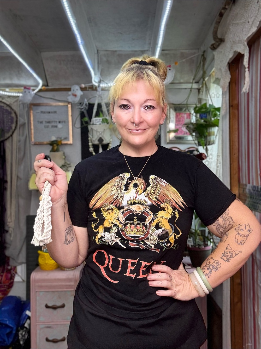 Queen Band Graphic Short Sleeve Tee - Black Size Small